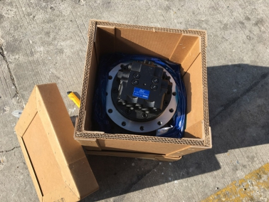 PC60-6行走(zou)总(zong)成