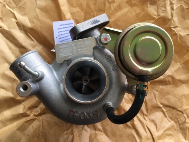 CAT307D 4M40增压(ya)器