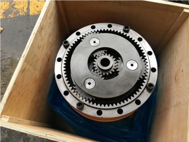 CAT320C回(hui)转(zhuan)牙箱