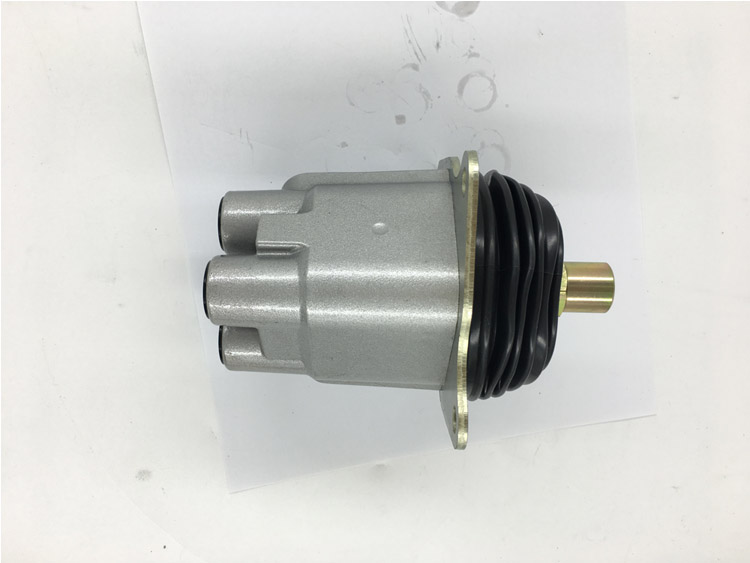 PC200-6操(cao)作杆总(zong)成