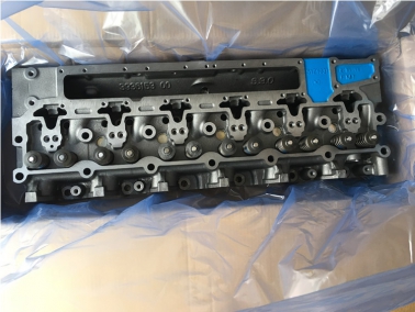 康(kang)明斯6D114原(yuan)装(zhuang)缸盖(gai)