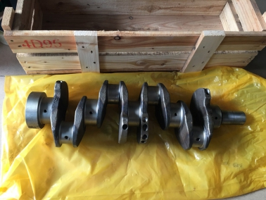 PC60-6 4D95锻钢(gang)曲(qu)轴