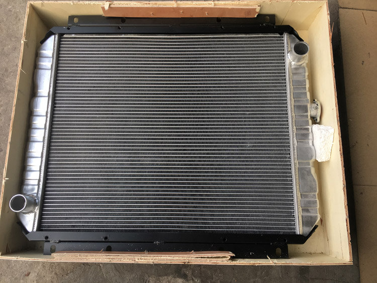 E200B全(quan)铝(lv)加厚水箱(xiang)