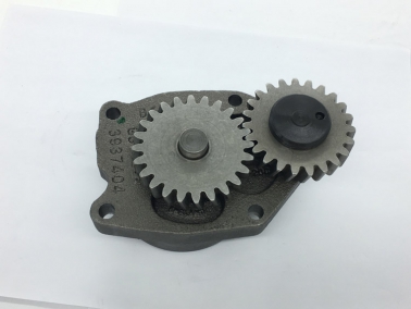 6D102原装(zhuang)机(ji)油(you)泵(beng)