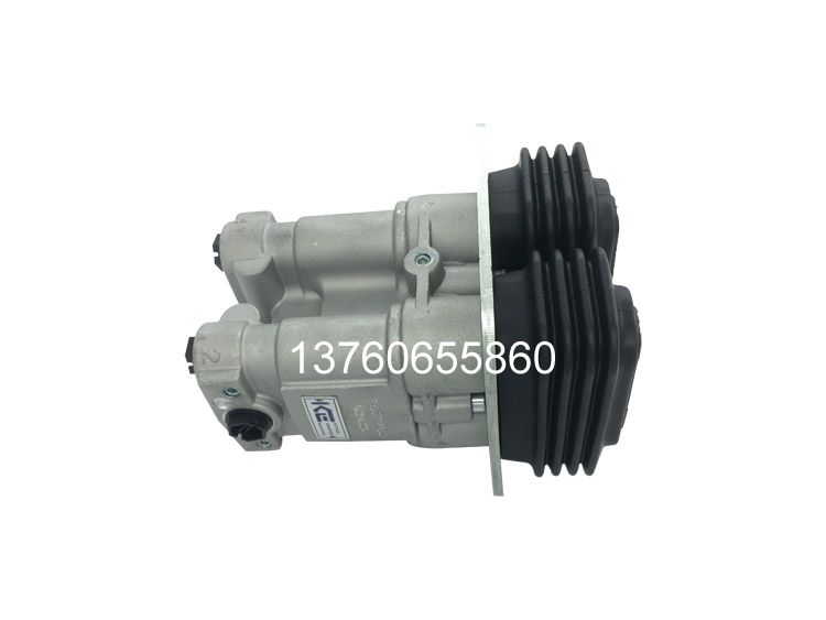 SY215-8 脚(jiao)踏阀(fa)总成