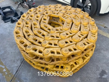 PC300-6矿山型链(lian)条(tiao)