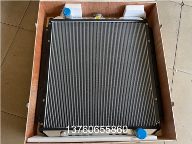 EX120-5挖(wa)掘机(ji)水箱(xiang)