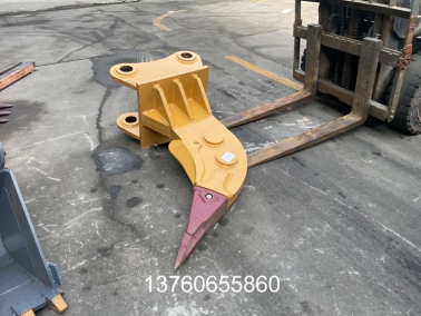 PC360挖(wa)掘(jue)机(ji)松(song)土(tu)器(qi)