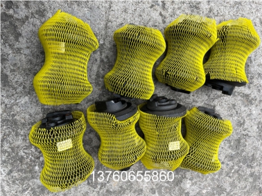 PC30挖(wa)掘机(ji)支重(zhong)轮(lun)