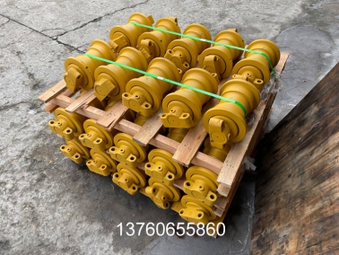 小松PC200支重轮(lun)